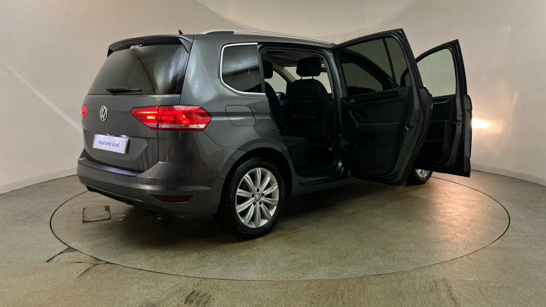 Volkswagen Touran 1.5 TSI EVO SEL 5dr DSG Petrol Estate